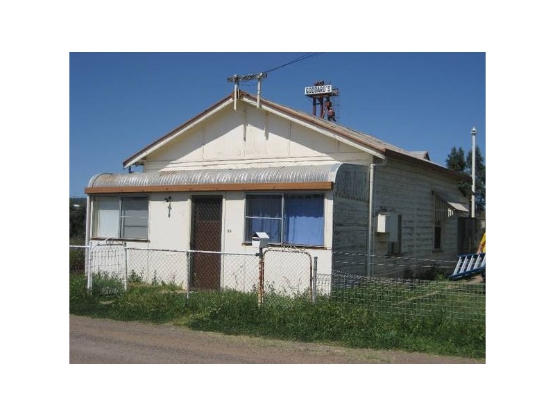 25 Little Barber Street, Gunnedah NSW 2380