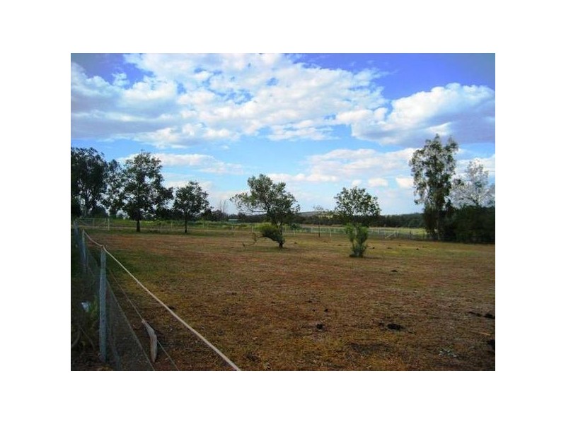 83 Reading Road, Gunnedah NSW 2380