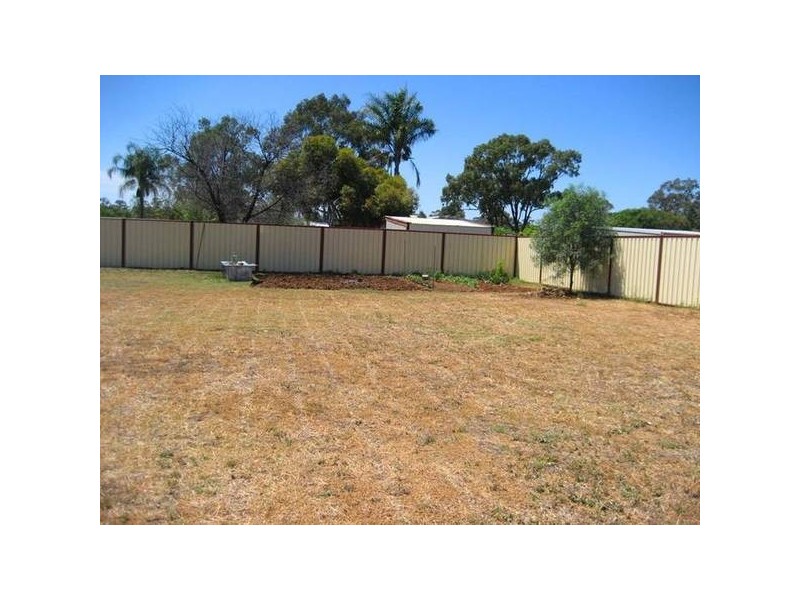19 Pine Street, Curlewis NSW 2381