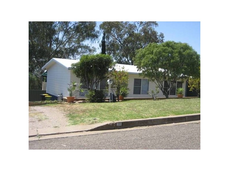 28 Baxter Street, Gunnedah NSW 2380