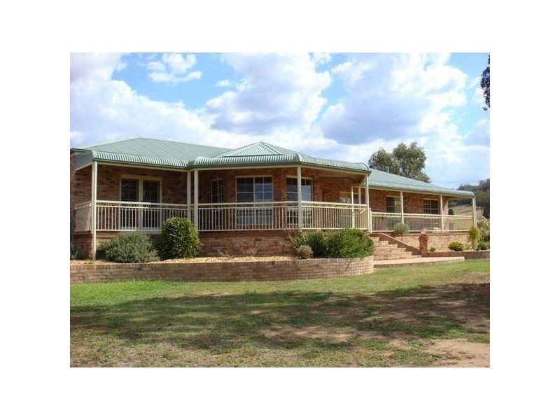 35 Ross Road, Gunnedah NSW 2380
