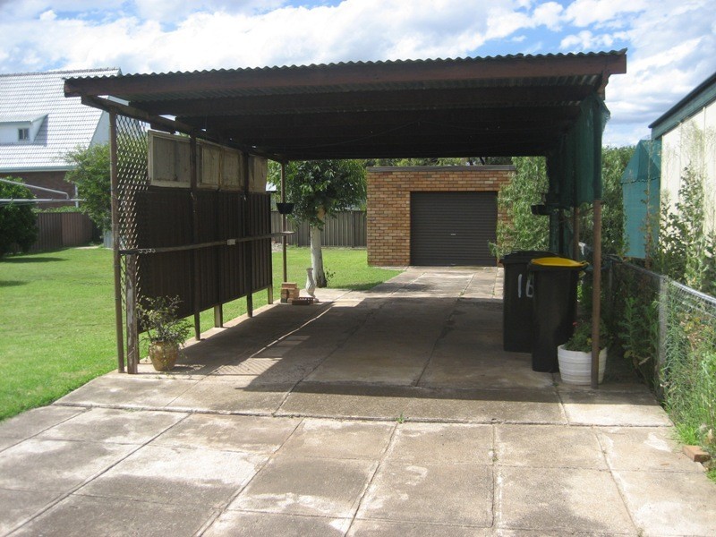 16 George Street, Gunnedah NSW 2380