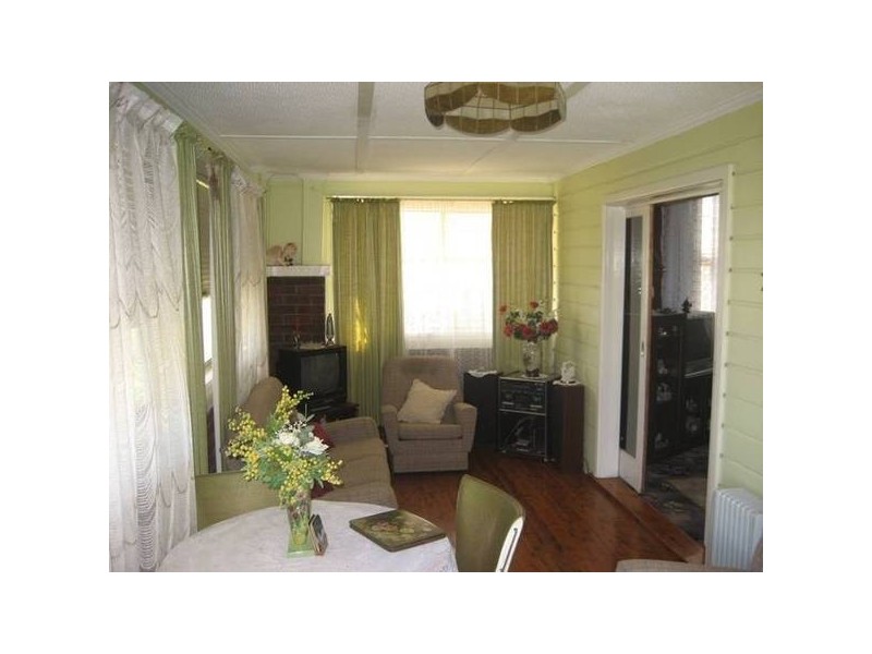 27 Barber Street, Gunnedah NSW 2380