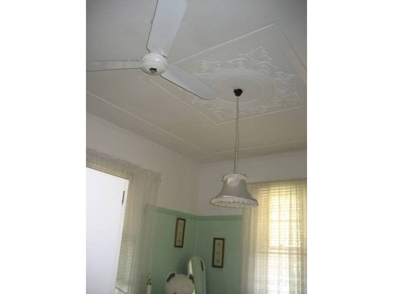 27 Barber Street, Gunnedah NSW 2380