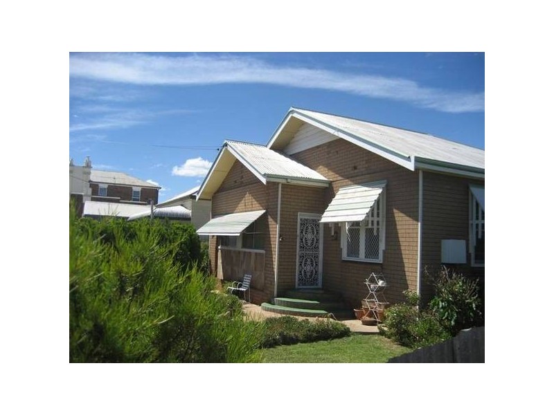 27 Barber Street, Gunnedah NSW 2380