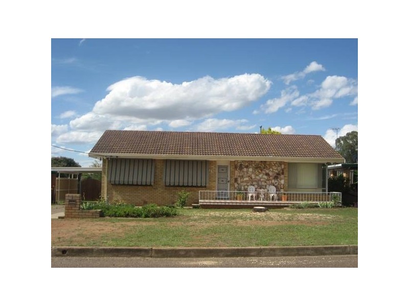 23 Hopedale Avenue, Gunnedah NSW 2380