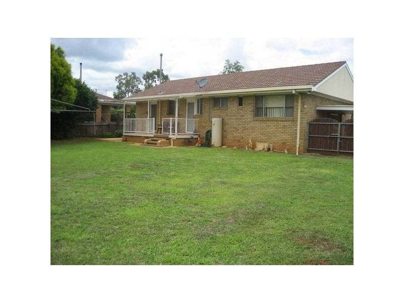 23 Hopedale Avenue, Gunnedah NSW 2380