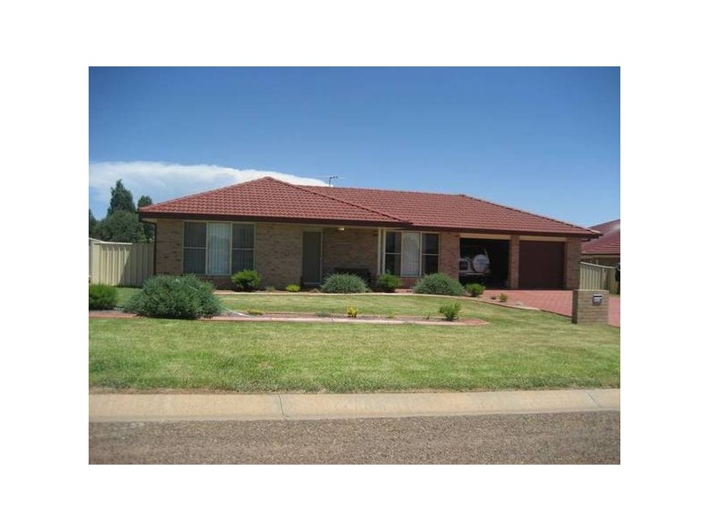 7 Banksia Place, Gunnedah NSW 2380