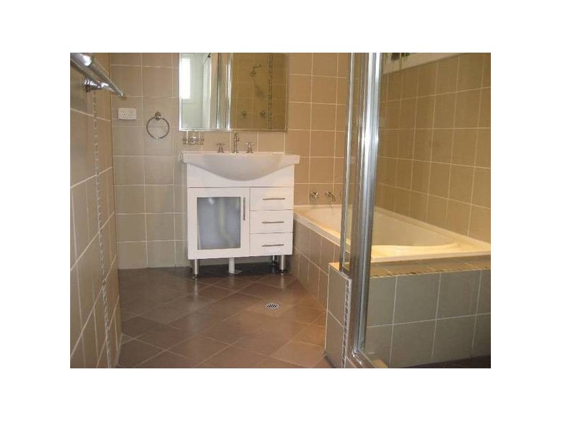 24 Albion Street, Gunnedah NSW 2380