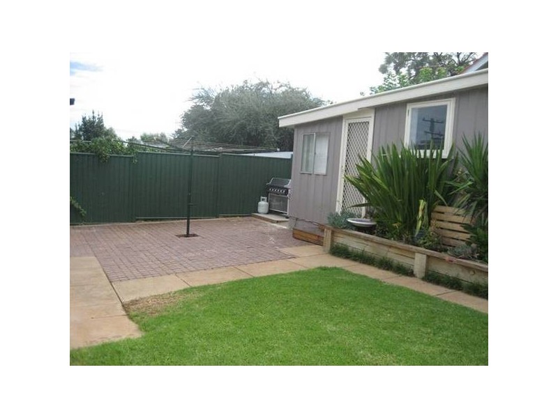 24 Albion Street, Gunnedah NSW 2380