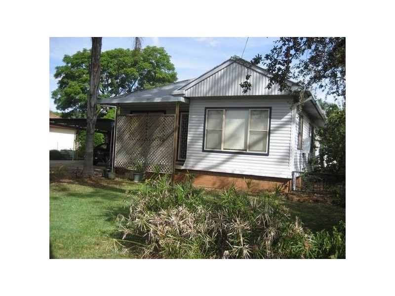 3 Euroa Street, Gunnedah NSW 2380