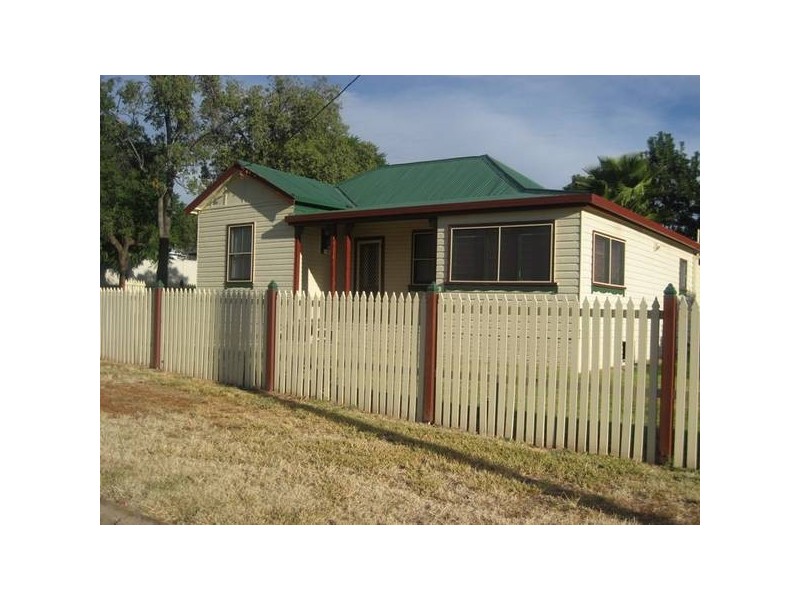 125 Edward Street, Gunnedah NSW 2380