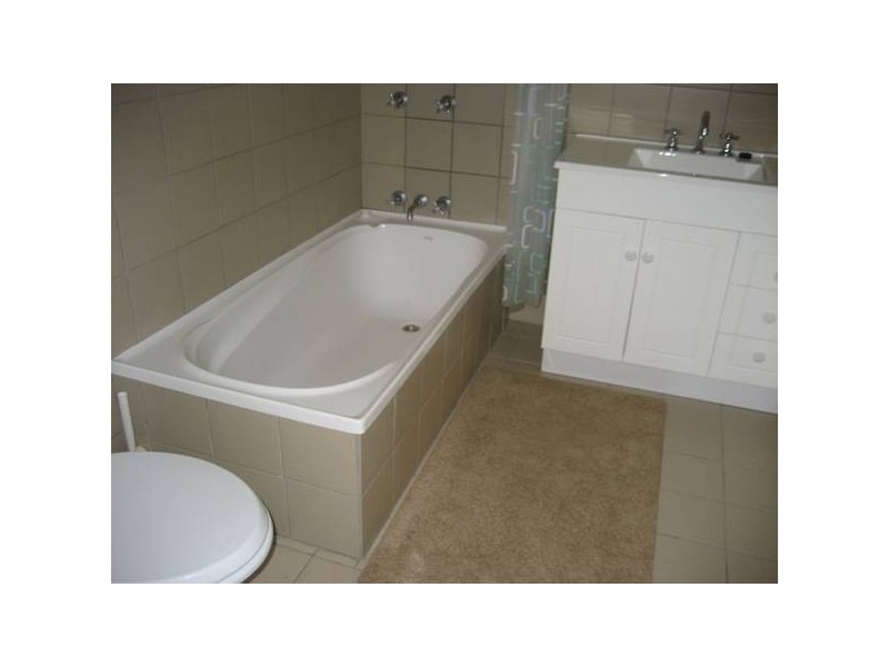 10 Railway Avenue, Gunnedah NSW 2380