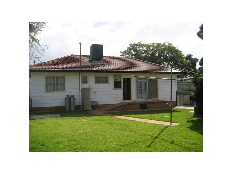 22 McAndrew Street, Gunnedah NSW 2380