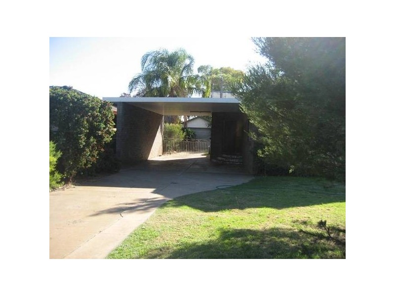 64 George Street, Gunnedah NSW 2380