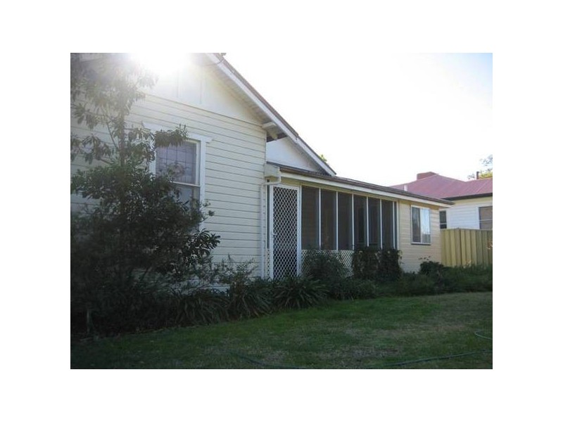 64 George Street, Gunnedah NSW 2380