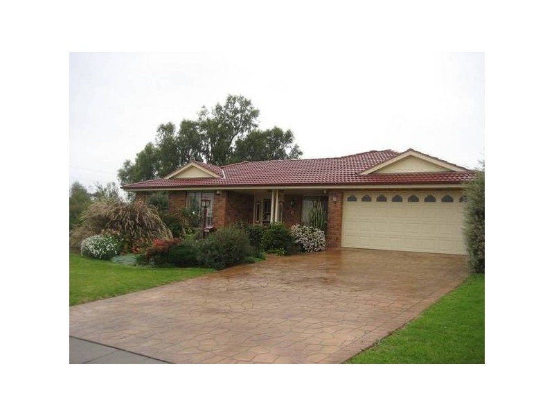 15 Smyth Close, Gunnedah NSW 2380