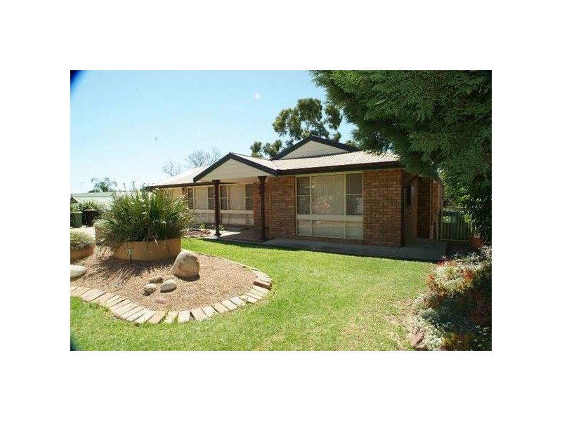 7 Kirkpatrick Close, Gunnedah NSW 2380