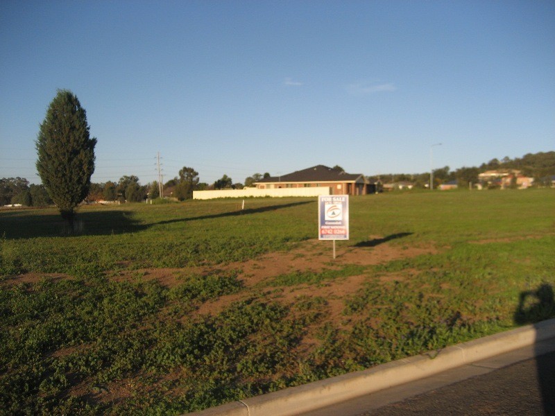 * Wattle & Waratah Streets, Gunnedah NSW 2380