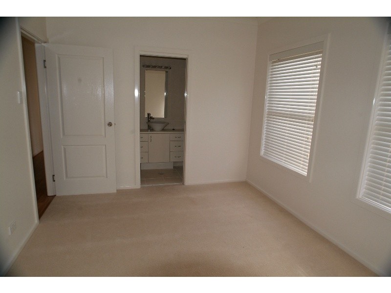 1/20 Hinton Drive, Gunnedah NSW 2380