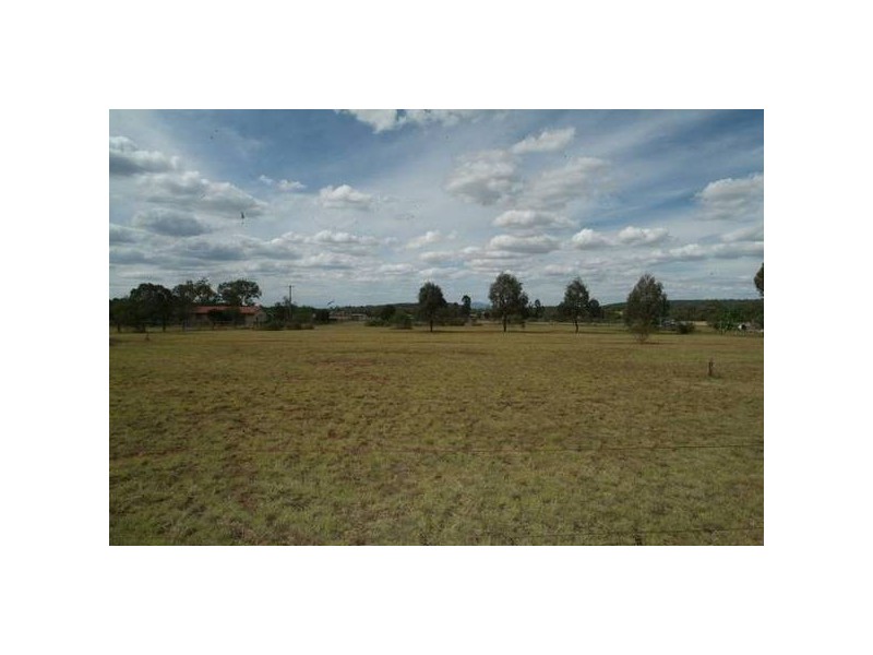 11 Carlyon Avenue, Gunnedah NSW 2380