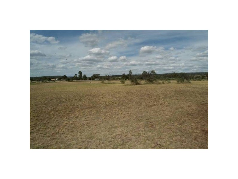 11 Carlyon Avenue, Gunnedah NSW 2380