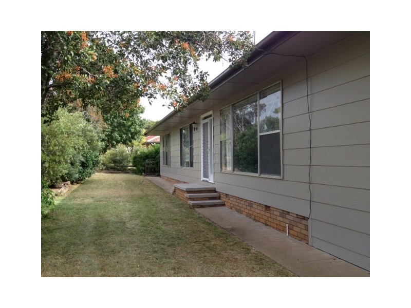 27 Elizabeth Street, Gunnedah NSW 2380
