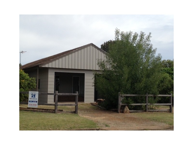 27 Elizabeth Street, Gunnedah NSW 2380