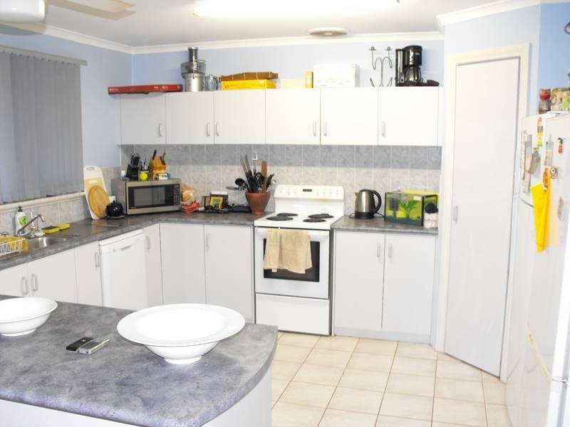 12 Leslie Loop, Karratha WA 6714