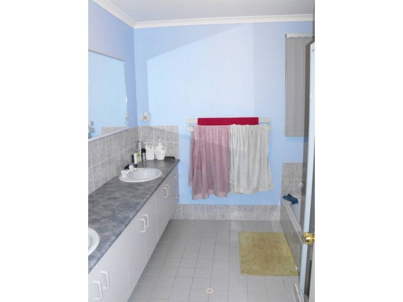 12 Leslie Loop, Karratha WA 6714