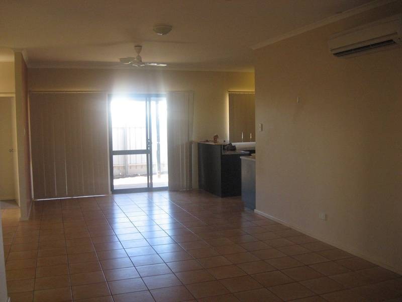 7/2 Buchanan Circuit, Karratha WA 6714