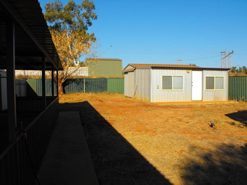 30 De Grey Crescent, Dampier WA 6713