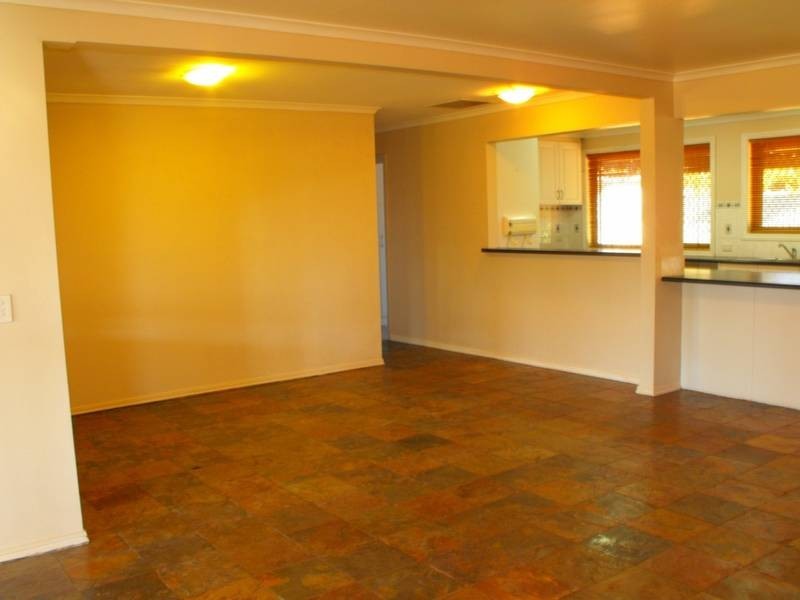 30 De Grey Crescent, Dampier WA 6713