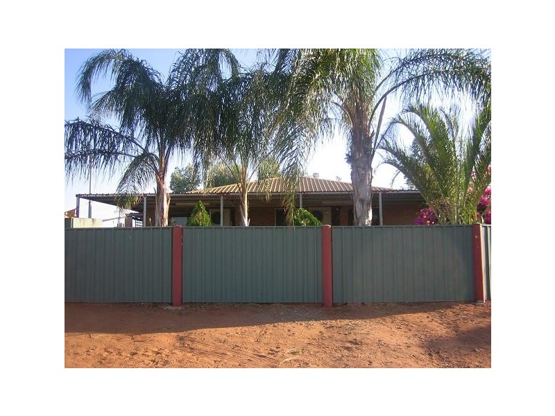 2 Carroll Place, Millars Well WA 6714