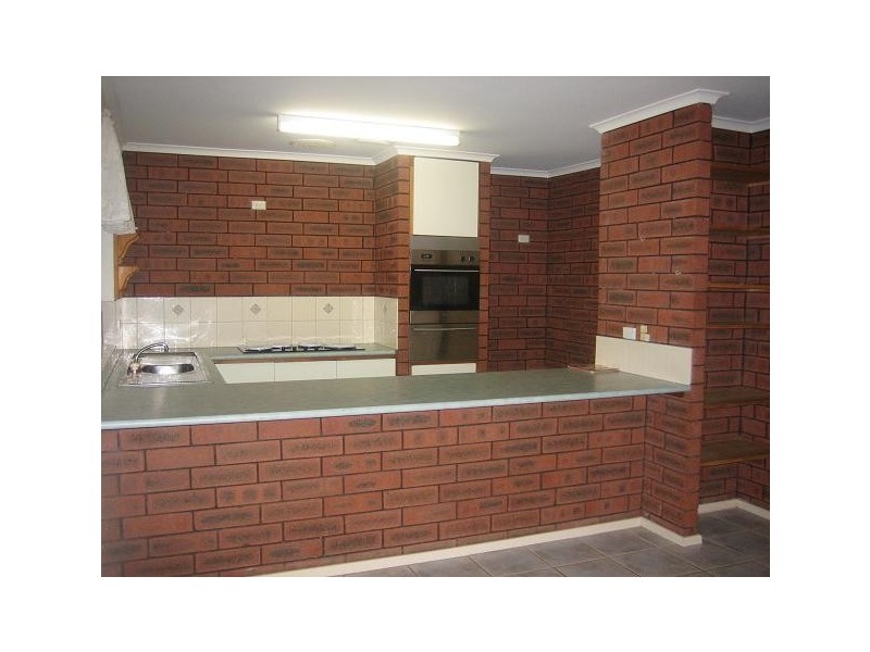 2 Carroll Place, Millars Well WA 6714