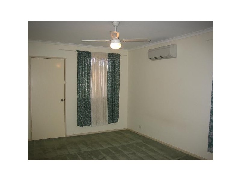 2 Carroll Place, Millars Well WA 6714