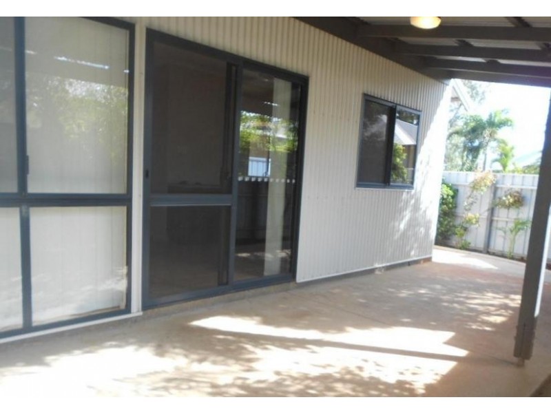 3/2 Buchanan Circuit, Baynton WA 6714