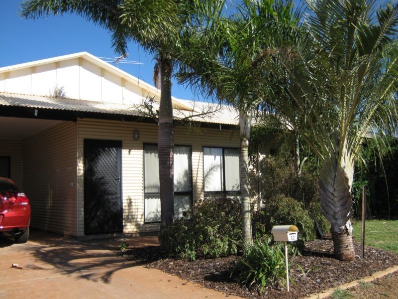 32 Buchanan Circuit, Baynton WA 6714