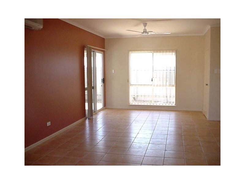 5/2 Buchanan Circuit, Baynton WA 6714