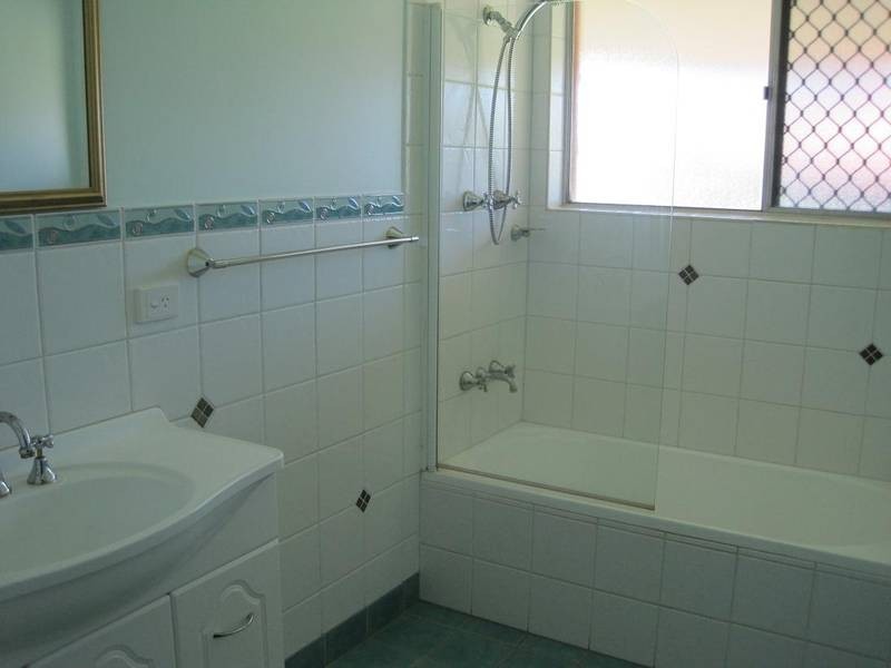 96 Oakover Crescent, Dampier WA 6713