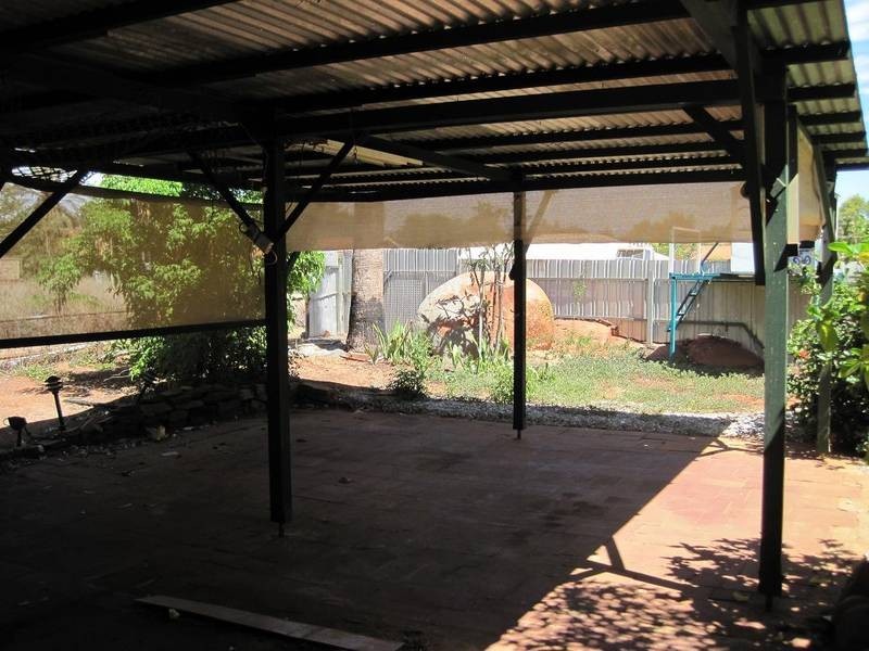 96 Oakover Crescent, Dampier WA 6713