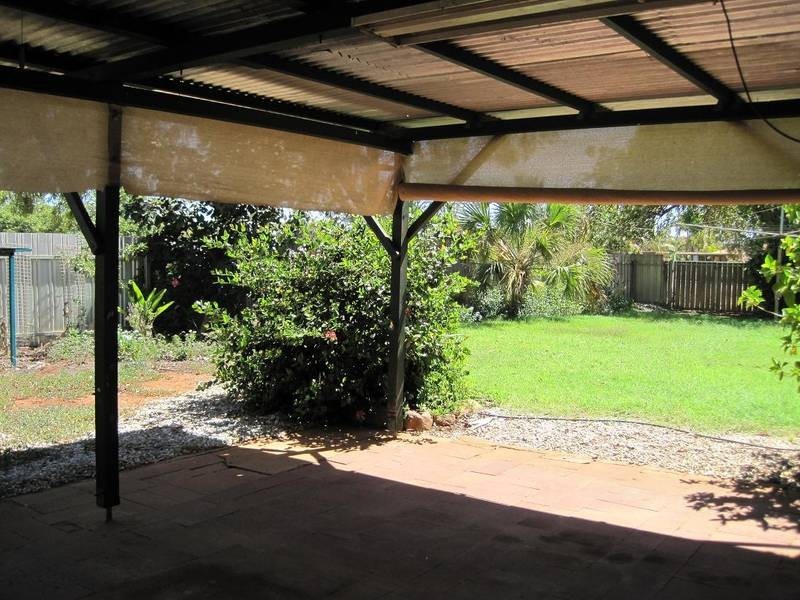 96 Oakover Crescent, Dampier WA 6713