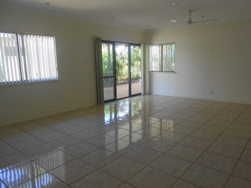 37 Koolinda Parade, Baynton WA 6714