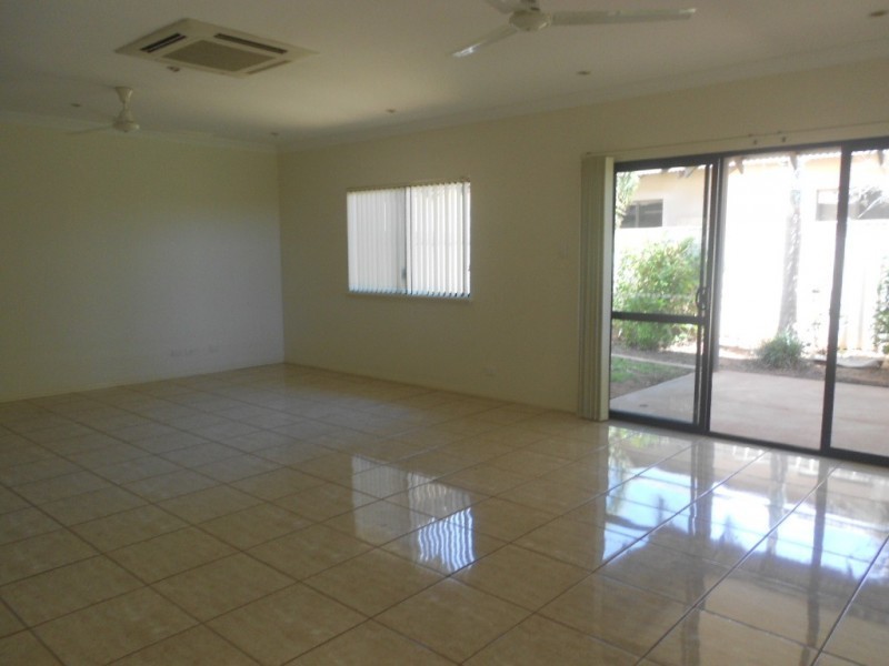 37 Koolinda Parade, Baynton WA 6714