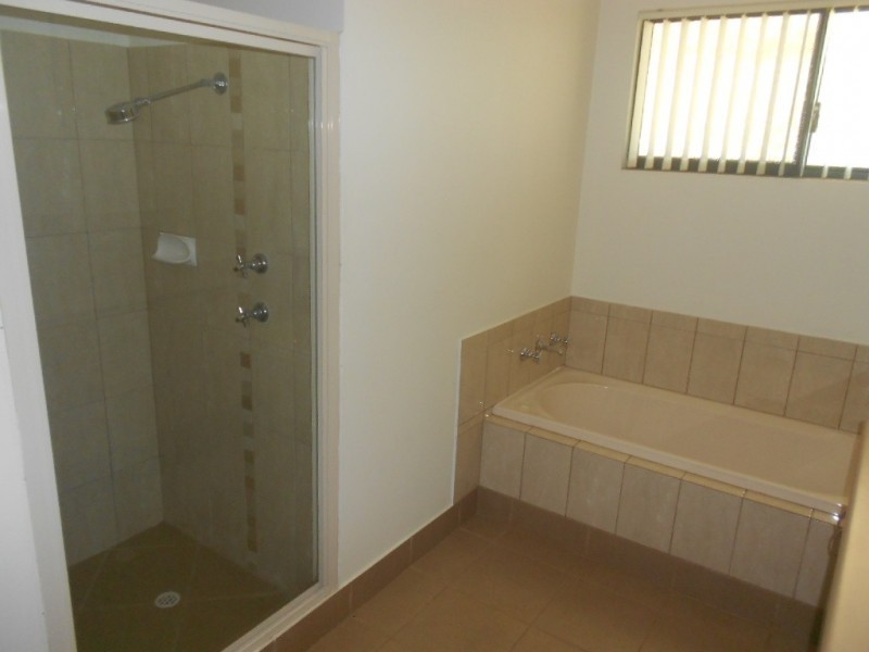 37 Koolinda Parade, Baynton WA 6714