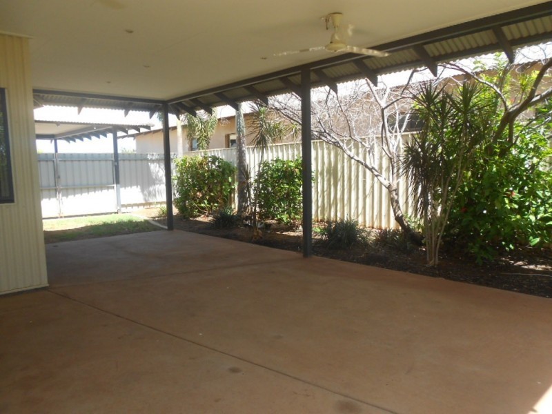 37 Koolinda Parade, Baynton WA 6714