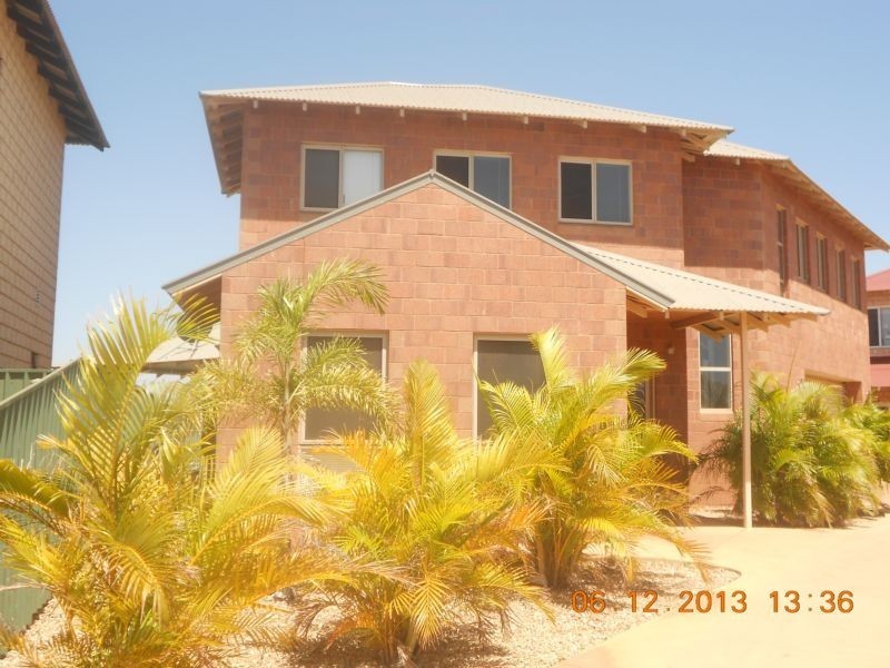 27B Moynes Court, Baynton WA 6714