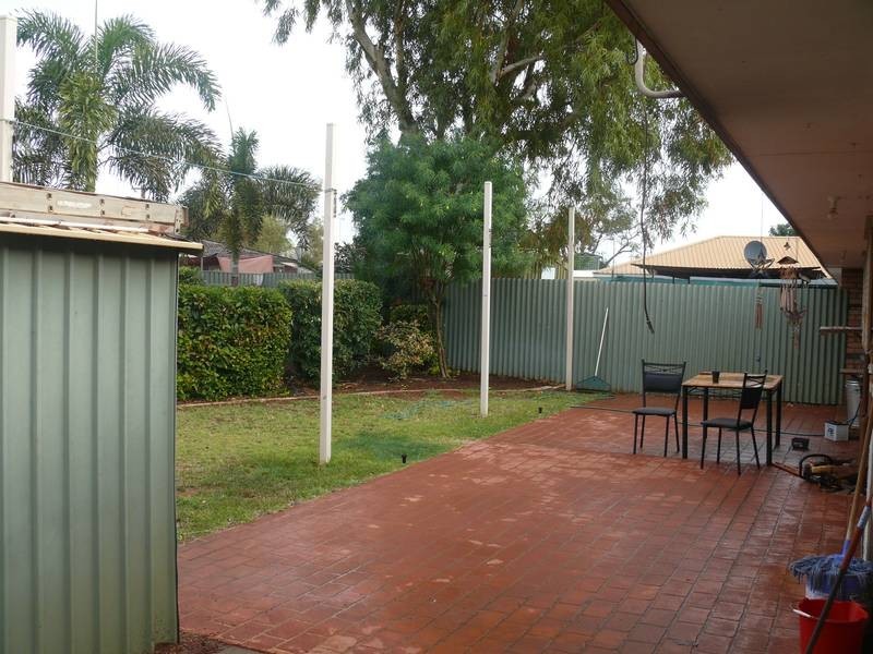 8B Stanbridge Way, Karratha WA 6714