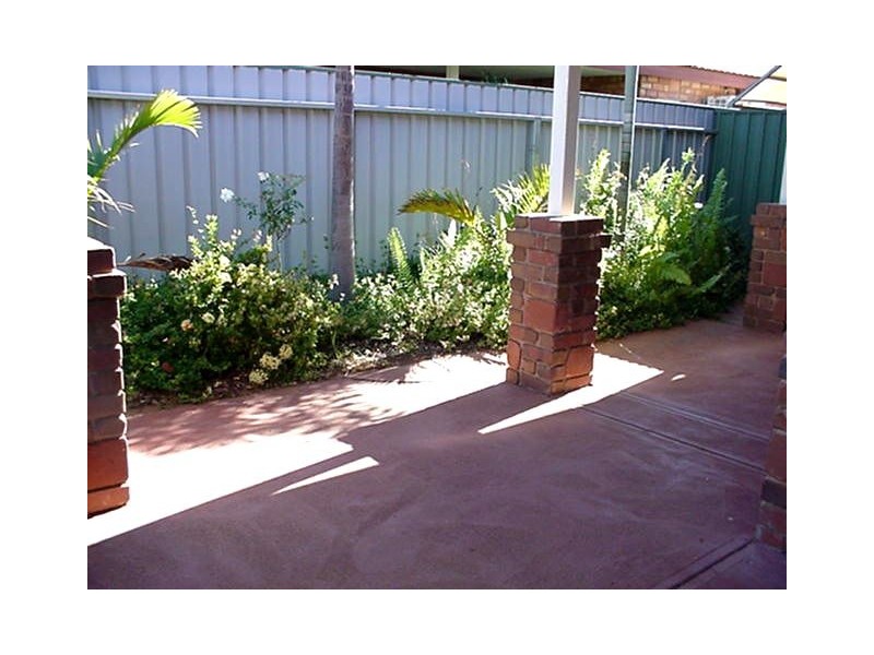 65 Radley Drive, Baynton WA 6714