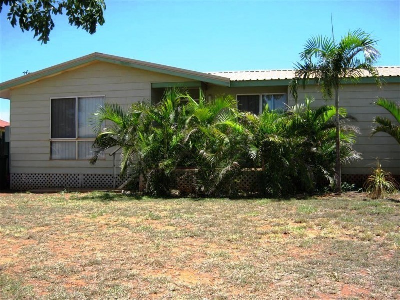 51 Radley Drive, Baynton WA 6714